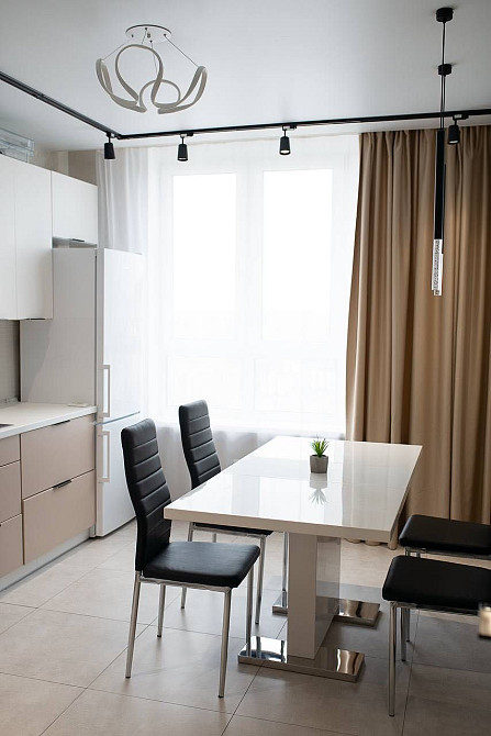 Простора 2к квартира біля Позняків Київ - зображення 3