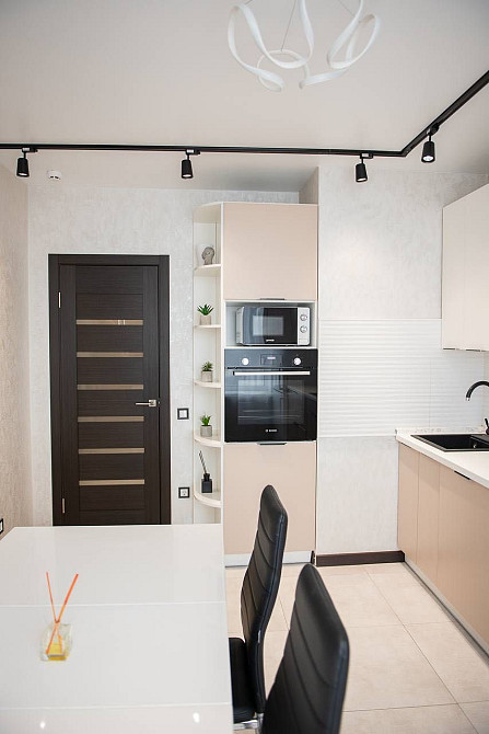 Простора 2к квартира біля Позняків Київ - зображення 2