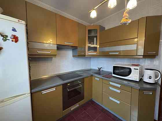 Оренда 2х кімнатної, пров. Квітневий 1б, Виноградар Київ