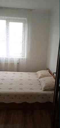 Здається трьох кімнатна з видом на місто та Латорицю. Мукачево