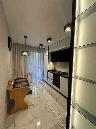 ПРОДАМ 3-кімнатну квартиру з капітальним ремонтом на Таїрова, Вільяма Одесса