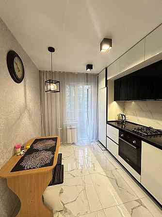 ПРОДАМ 3-кімнатну квартиру з капітальним ремонтом на Таїрова, Вільяма Одесса