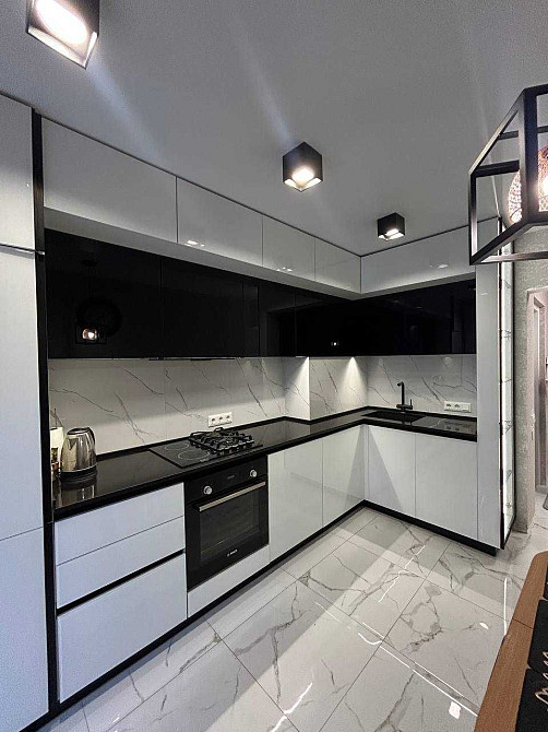 ПРОДАМ 3-кімнатну квартиру з капітальним ремонтом на Таїрова, Вільяма Одесса - изображение 1