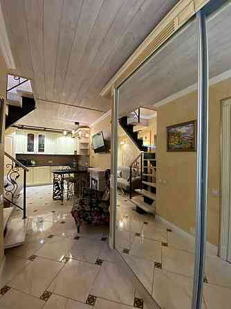 Квартира на земле-44 метров ,2–х уровневая. Локация-топ -Фонтан , пляж Одесса