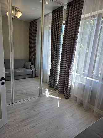 Продам 2х комнатную  в новом доме класса ЭЛИТ в центре города. Одесса