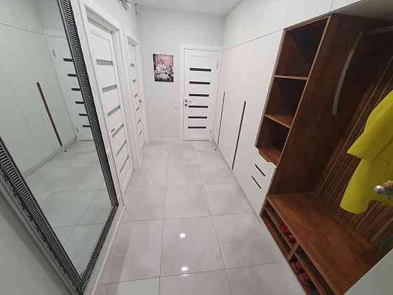 Велика 1 км квартира в навобудові  біля Здибанки. Сумы