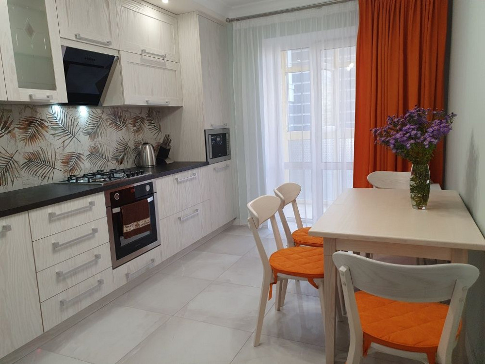 Велика 1 км квартира в навобудові  біля Здибанки. Суми - зображення 7