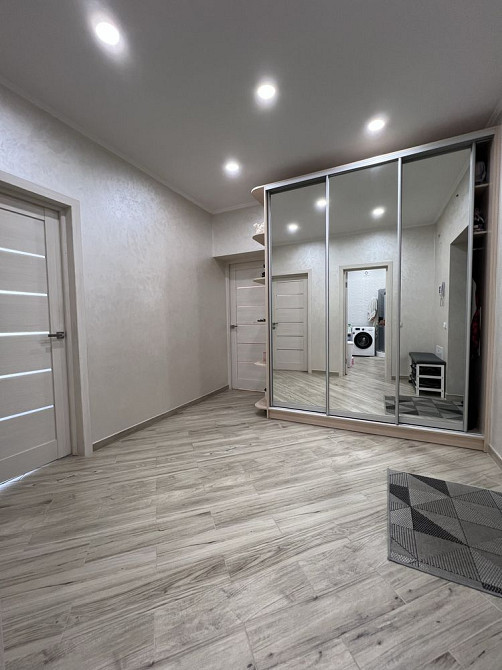 2-кімнатна квартира в НОВОБУДОВІ з МЕБЛЯМИ Чернівці - зображення 1