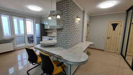 Оболонь, продаж, власник. Київ