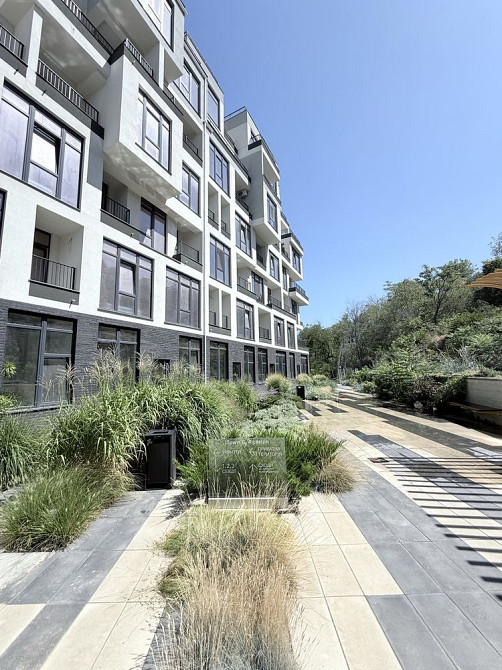 Продам Свою квартиру на 1 этаже , 55 кв м с потолками 4 м в Айтауне Одесса - изображение 1