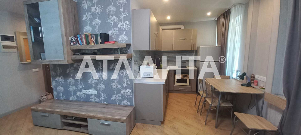 В продаже двухкомнатная квартира с ремонтом на 4-й Фонтана Одесса - изображение 1