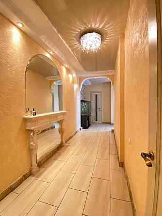 Продам 3хкомн квартиру на Высоцкого Одесса