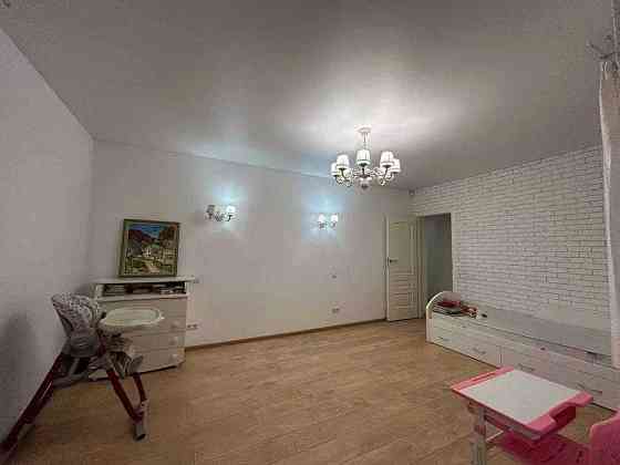 Велика 3-кімнатна з ремонтом та атмосферою у ЖК закритого типу Ирпень