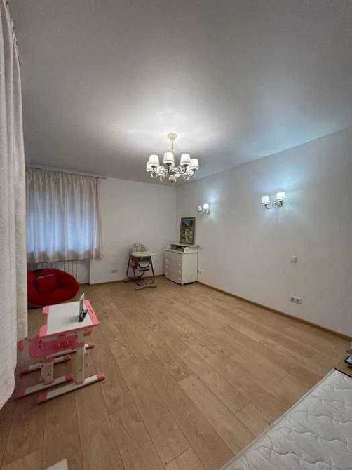 Велика 3-кімнатна з ремонтом та атмосферою у ЖК закритого типу Ирпень - изображение 3