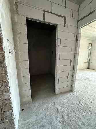 Продається 3х кімнатний сирець в Готовому Будинку Жк Містечко Козацьке Крихівці