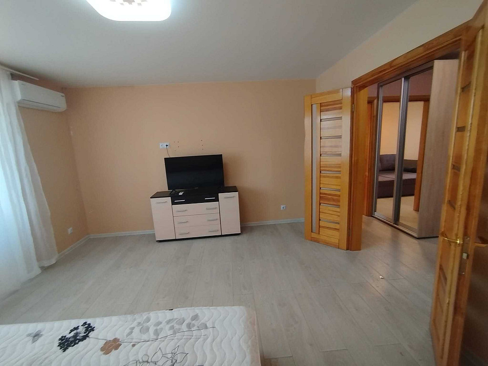 Продам 2 комнатную чешку в ТОП районе города с капитальным ремонтом Чорноморськ - зображення 6