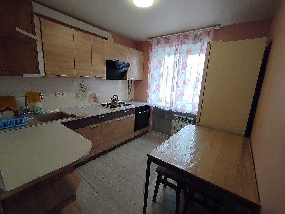 Продам 2 комнатную чешку в ТОП районе города с капитальным ремонтом Чорноморськ - зображення 2