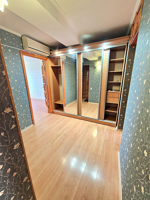 3-комнатная квартира с индувидуальным газовым отоплением Измаил - изображение 1