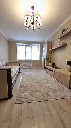 Продам 2 кімнатна "ЧЕШКА" квартиру з ремонтом. Паркова зона Чернівці