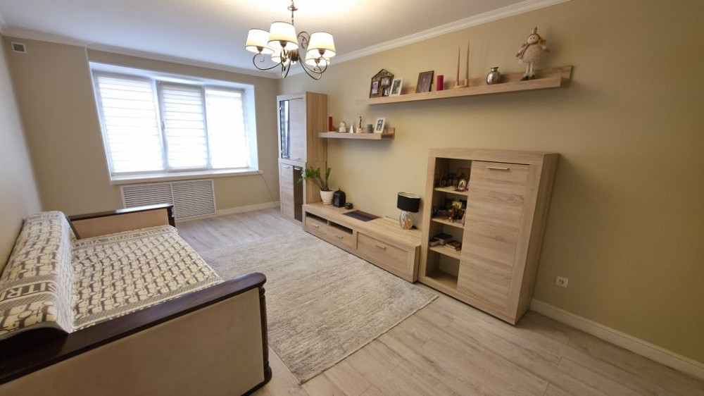 Продам 2 кімнатна "ЧЕШКА" квартиру з ремонтом. Паркова зона Чернівці - зображення 1