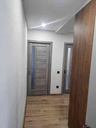 Продам 2-х кімнатну р-н Комарова Чернівці