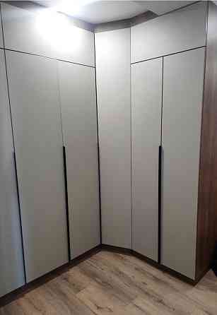 Продам 2-х кімнатну р-н Комарова Чернівці