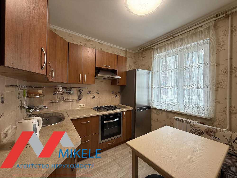 Без% 1к 40м2 вул. Ревуцького 24/4 м. Харківська Позняки Ахматової Киев - изображение 2