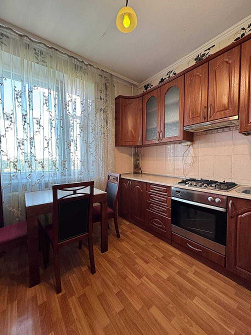 Трикімнатна в   "обкомівському"   будинку   ,центр   Мазепи  90000 Рівне - зображення 1