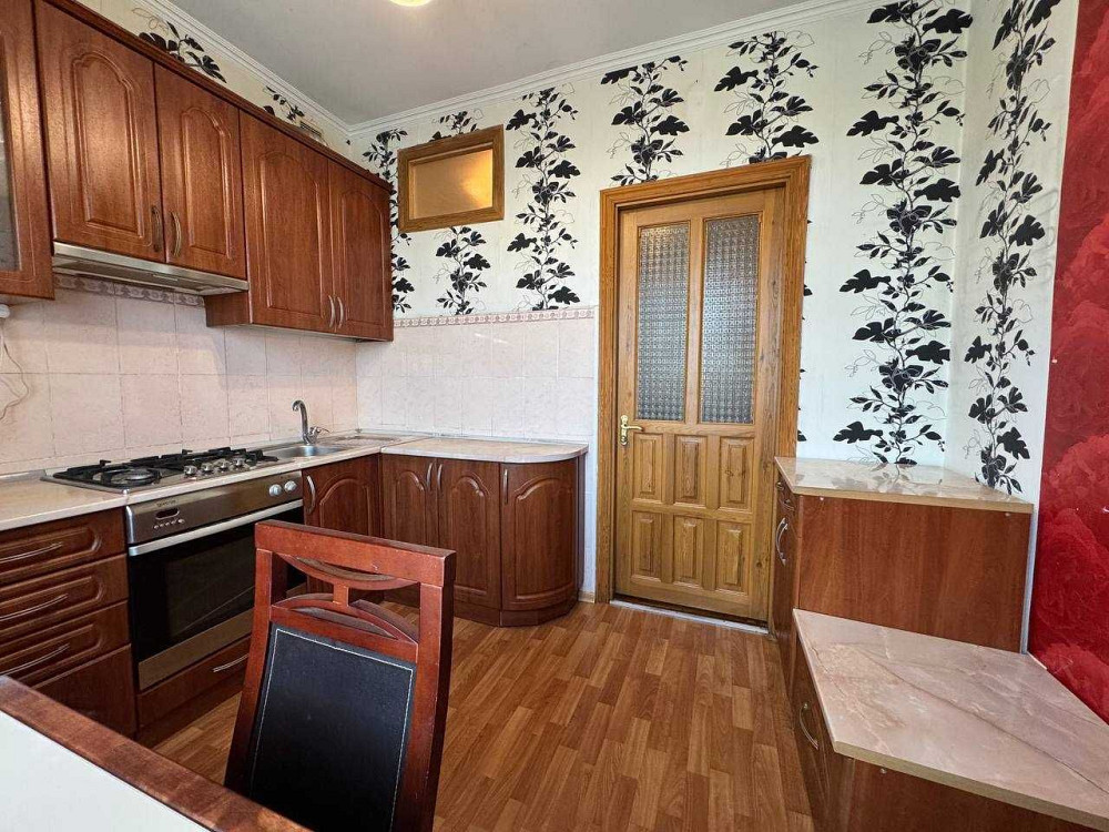 Трикімнатна в   "обкомівському"   будинку   ,центр   Мазепи  90000 Рівне - зображення 2