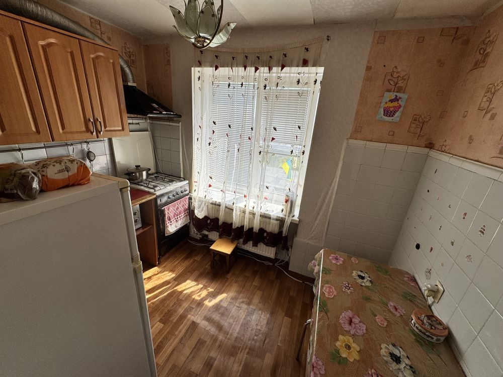 Терміновий продаж 2 кімнатної квартири в районі Шкільна біля 3 лікарні Черкассы - изображение 2