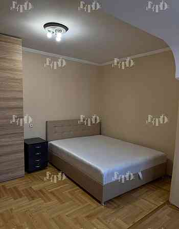 Продам 3-кімнатну кватиру, Лабораторна вул. 14, Печерський PK Киев