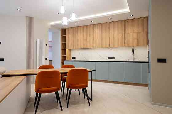 Оренда 3 кімнатна квартира Київ Салютна 1Б Нивки біля парку з балконом Киев