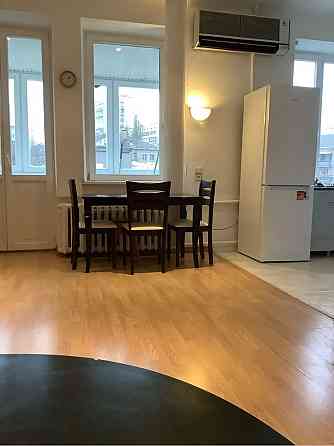 Оренда без комісіі 3к квартири, вул. Білоруська біля метро Киев