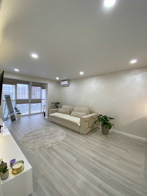 1-кімн. НОВОБУДОВА з євроремонтом по просп.Незалежності Черновцы - изображение 2