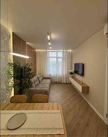 3-кімнатна біля центру повністю готова для проживання Ивано-Франковск