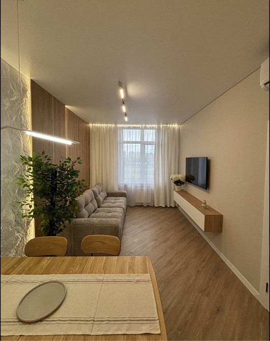 3-кімнатна біля центру повністю готова для проживання Ивано-Франковск - изображение 2