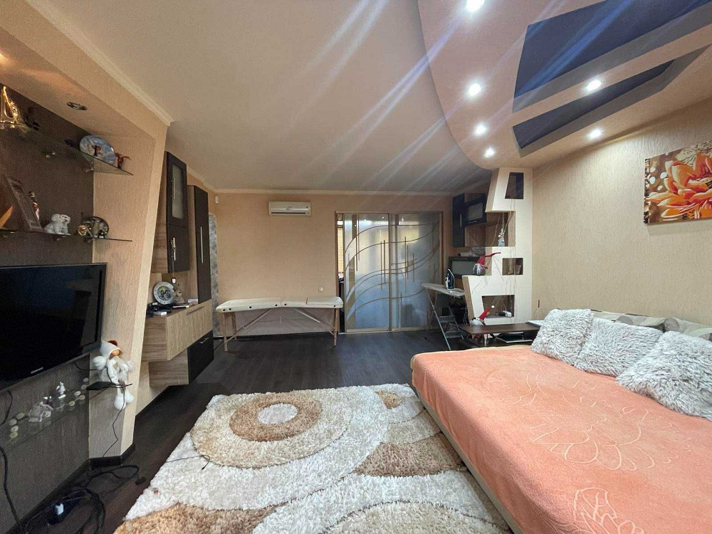 Продаю великогабаритну 2 кімнатну квартиру. 64 м. Будинок Художників Николаев - изображение 4