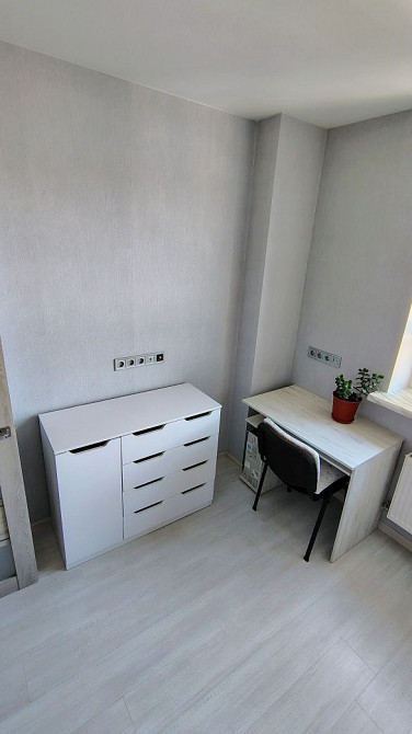 Вул. Сингаївського. Здам в оренду 2к +кухня вітальня ,район парку Мами Ірпінь - зображення 3