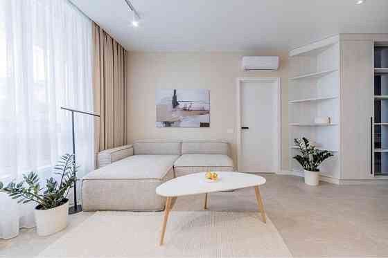 Оренда 2 км  50м2 Новопечерська Вежа ГЕНЕРАТОР Печерськ липки Киев