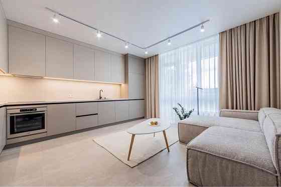 Оренда 2 км  50м2 Новопечерська Вежа ГЕНЕРАТОР Печерськ липки Киев