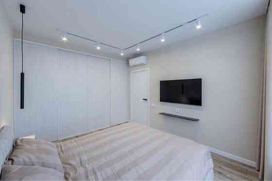 Оренда 2 км  50м2 Новопечерська Вежа ГЕНЕРАТОР Печерськ липки Киев