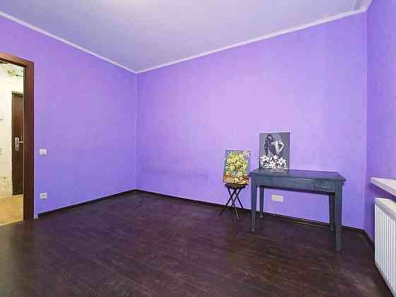 Продаж 2-кімн квартири 48 м2 в дев'ятиповерхівці в центрі, Чорновола. Чернигов