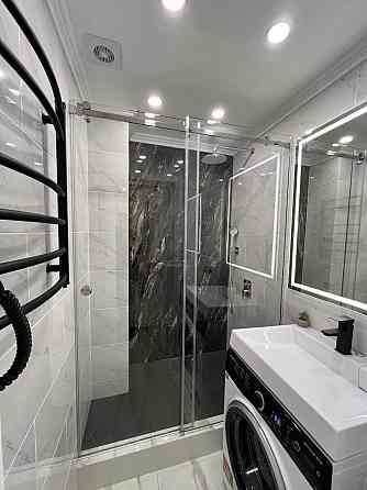 Продам 2 кімнатну "ЧЕШКА" квартиру з євроремонтом та інд. опаленням Черновцы