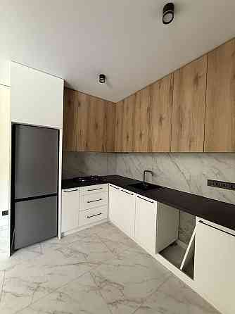 Без комісії для покупця Продаж квартири з ремонтом , вул Золота Винники