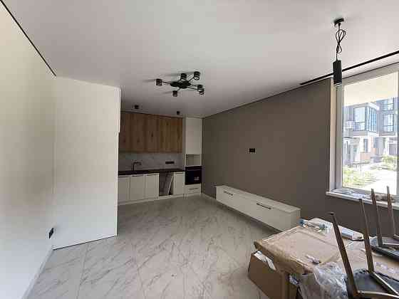 Без комісії для покупця Продаж квартири з ремонтом , вул Золота Винники