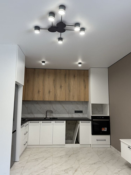 Без комісії для покупця Продаж квартири з ремонтом , вул Золота Винники - изображение 2