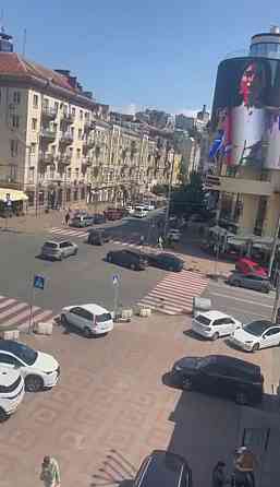 Центр Киева метро ТЦ Гуливер Київ