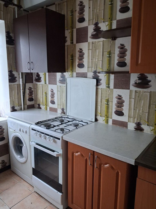 Продається 3х кімн.кв.,Лесной проспект 6а,8/9,56.3/40.6/6.8 Київ - зображення 1