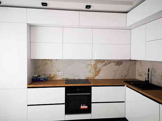 Оренда СУЧАСНОЇ 2-кім кв. ЖК " Семицвіт " вул. Шевченка 60 Львов