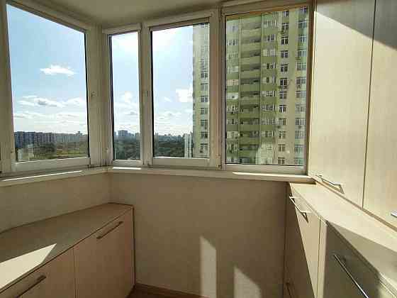 Оренда  Паркові озера Автограф  Метро Дарниця SF Киев